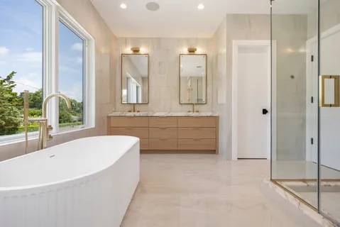 $5,495,000 | 35 Sunset Drive, Sag Harbor, NY 11963