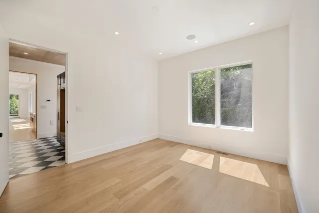 $5,495,000 | 35 Sunset Drive, Sag Harbor, NY 11963