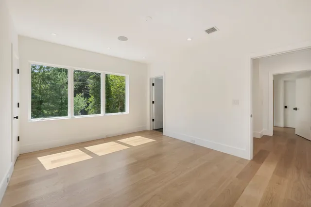 $5,495,000 | 35 Sunset Drive, Sag Harbor, NY 11963