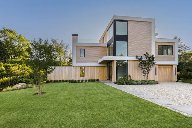 $5,495,000 | 35 Sunset Drive, Sag Harbor, NY 11963