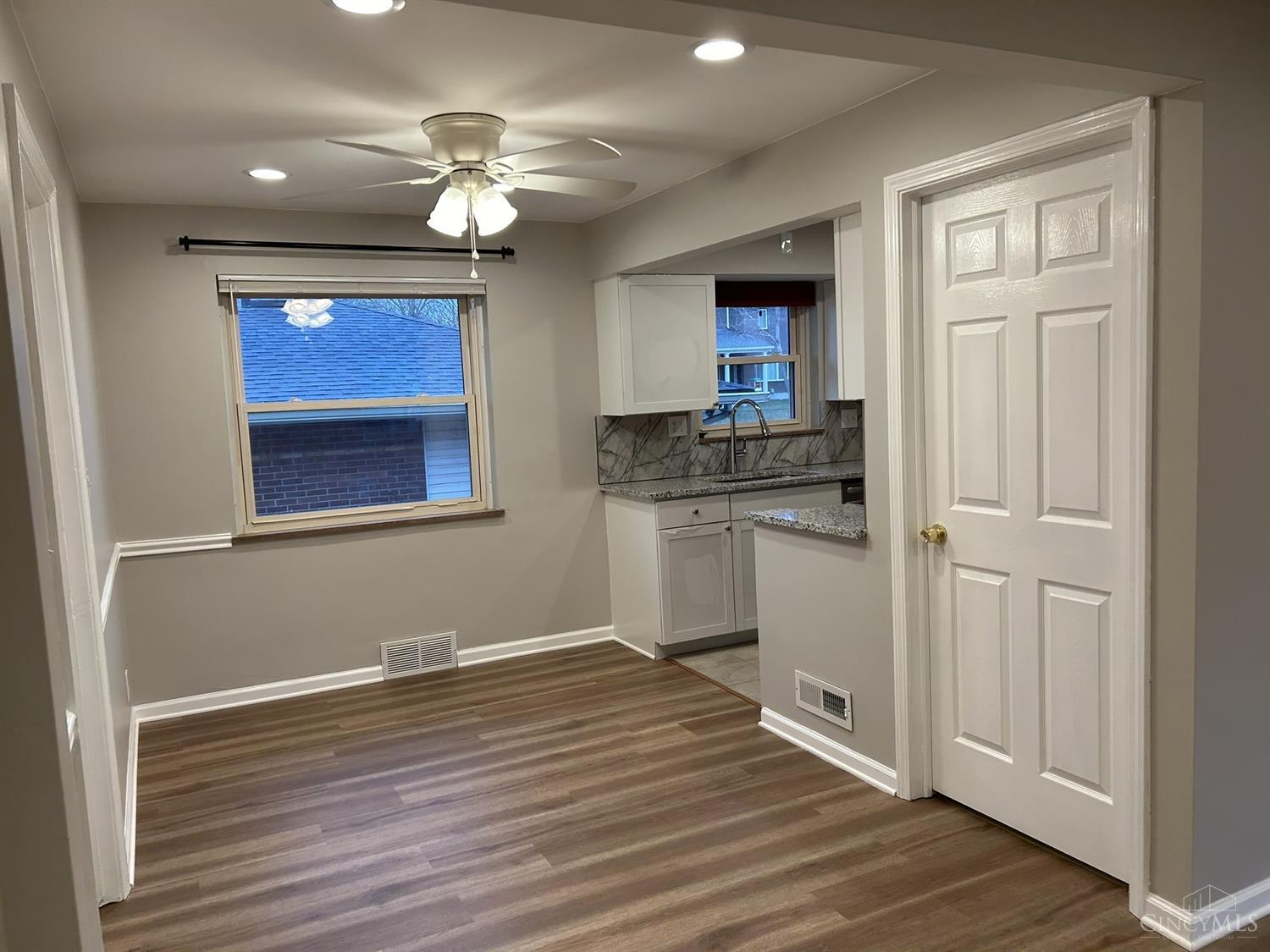 4670 Kugler Mill Road Cincinnati, OH 45236 - Photo 5 of 17