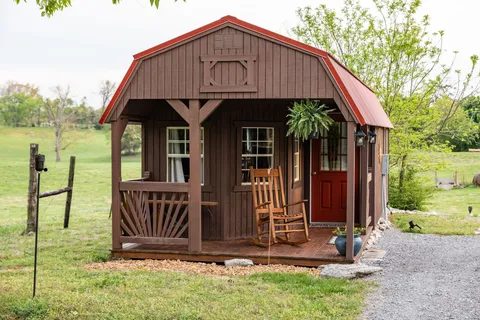 $889,000 | 95 Old 25 Loop, Hartsville, TN 37074