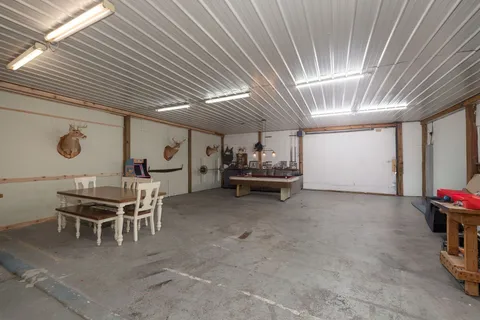 $889,000 | 95 Old 25 Loop, Hartsville, TN 37074