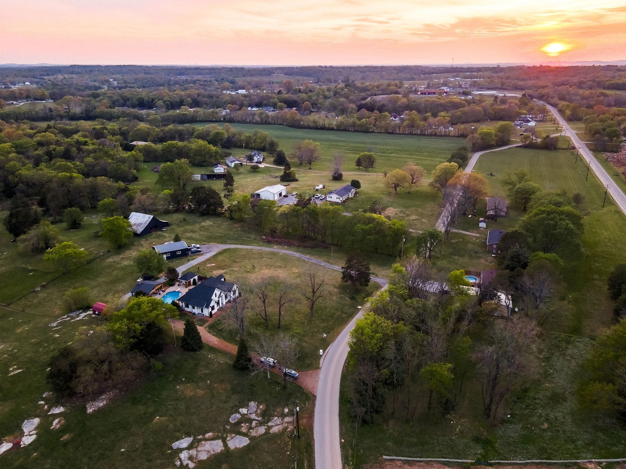 95 Old 25 Loop Hartsville, TN 37074 - Photo 96 of 99 an aerial view of multiple house