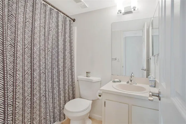 $1,650 | 4318 27th Court Southwest, Unit 101, Naples, FL 34116