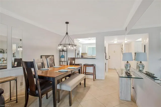 $1,650 | 4318 27th Court Southwest, Unit 101, Naples, FL 34116