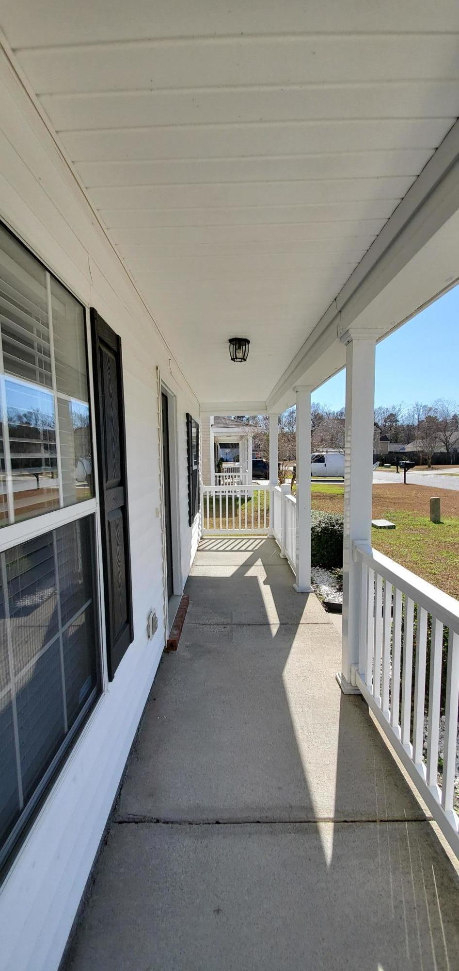 335 Eagle Ridge Road Summerville, SC 29485 - Photo 3 of 24 20200228_142538