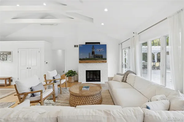 $2,600,000 | 47 Bridle Path, Remsenburg, NY 11960