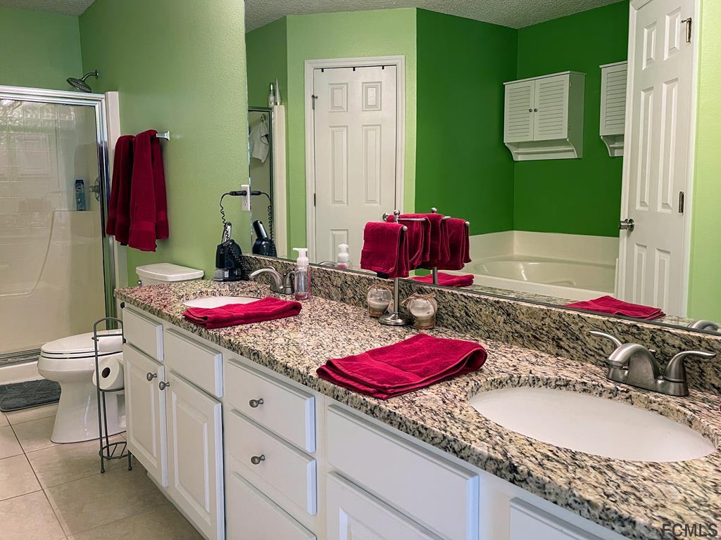 56 Karat Path Palm Coast, FL 32164 - Photo 18 of 44 MASTER BATHROOM!