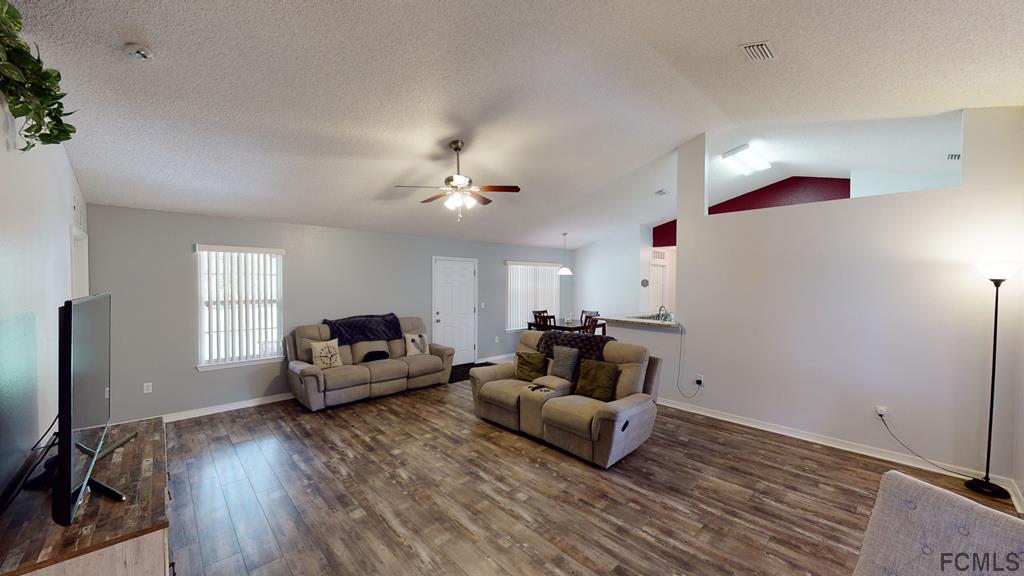 56 Karat Path Palm Coast, FL 32164 - Photo 8 of 44 LARGE FAMILY ROOM!
