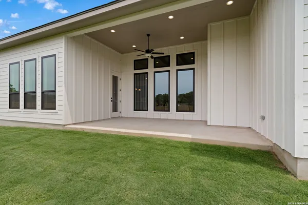 $3,000 | 133 Emil Lane, Castroville, TX 78009