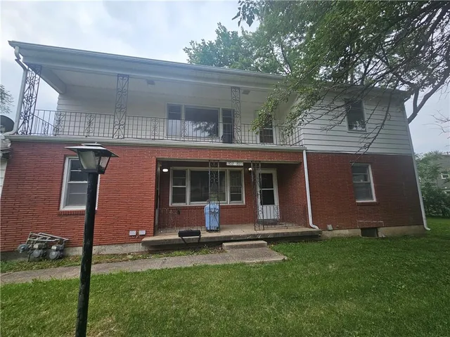 $289,900 | 800-802 East 75th Terrace, Kansas City, MO 64131
