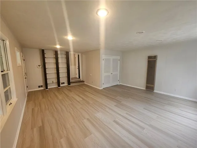 $289,900 | 800-802 East 75th Terrace, Kansas City, MO 64131