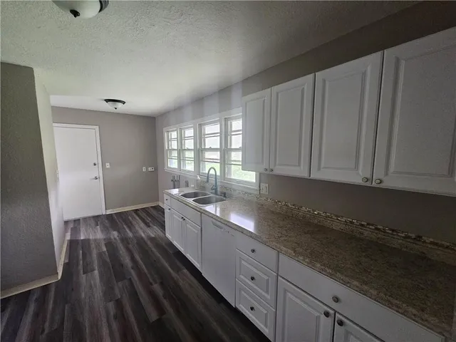 $289,900 | 800-802 East 75th Terrace, Kansas City, MO 64131