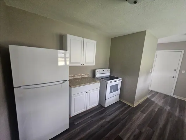 $289,900 | 800-802 East 75th Terrace, Kansas City, MO 64131