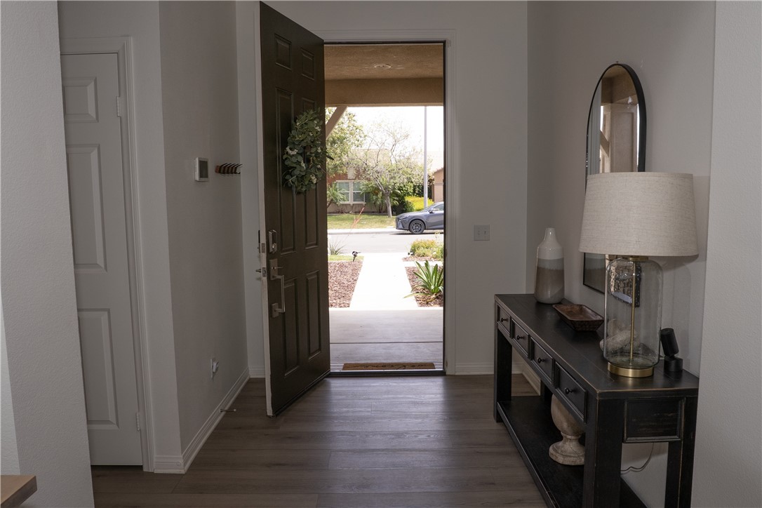 31763 Quilt Way Menifee, CA 92584 - Photo 2 of 32