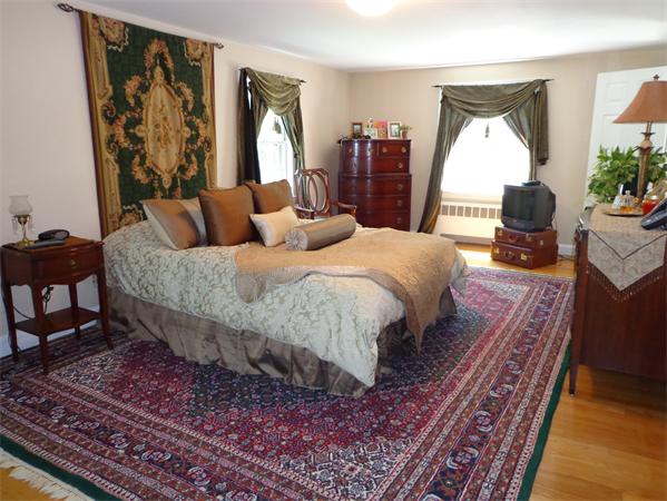 28 Fox Road Wakefield, MA 01880 - Photo 11 of 30 Gallery Image 11