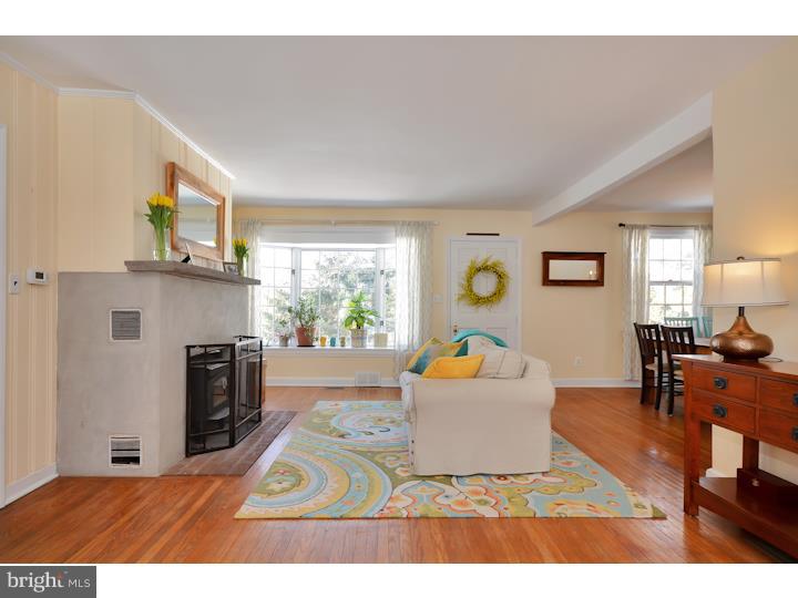 2576 North Sugan Road New Hope, PA 18938 - Photo 3 of 25 Living Room