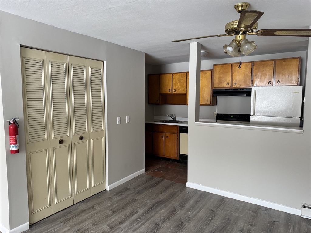 320 Elm Street, Unit 3 Southbridge, MA 01550 - Photo 6 of 16