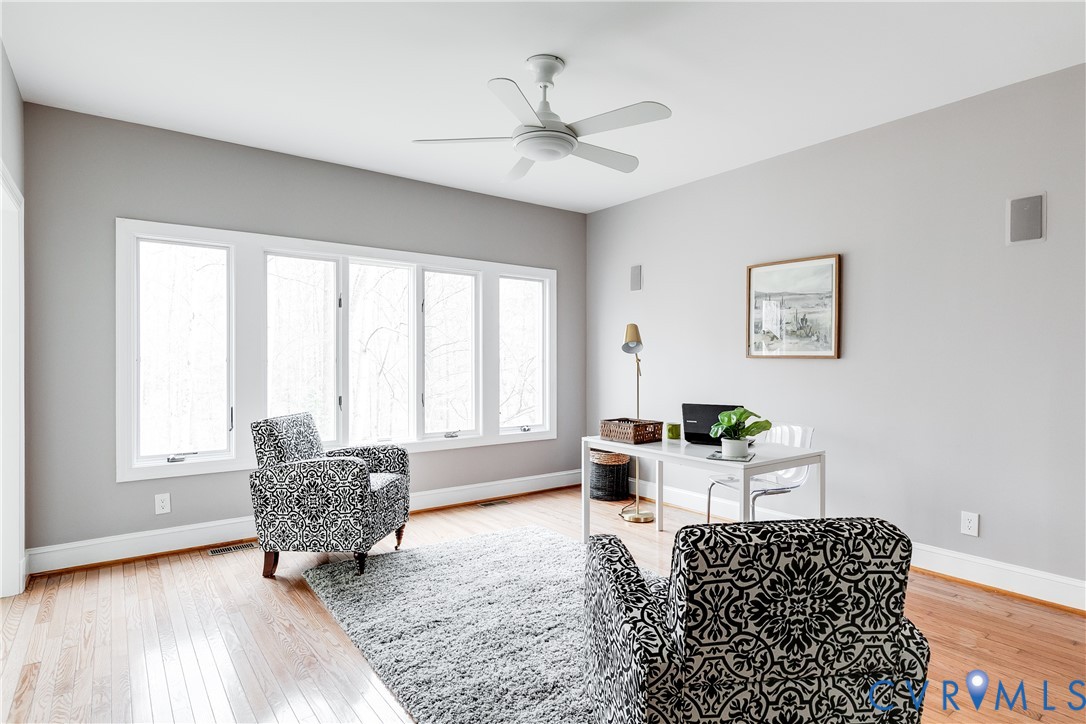 3207 Stony Point Road, Unit C Richmond, VA 23235 - Photo 13 of 40 a living room with furniture and a window