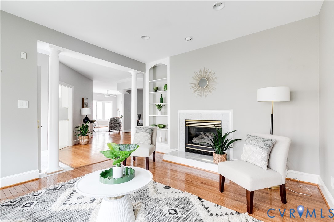 3207 Stony Point Road, Unit C Richmond, VA 23235 - Photo 9 of 40 a living room with furniture fireplace and a fireplace