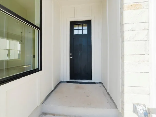 $410,000 | 2404 Bruin Drive, Unit 28, Spicewood, TX 78669