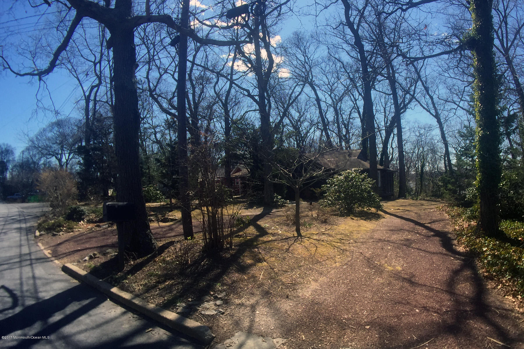 626 South Riverside Drive Neptune Township, NJ 07753 - Photo 22 of 32 a view of backyard space