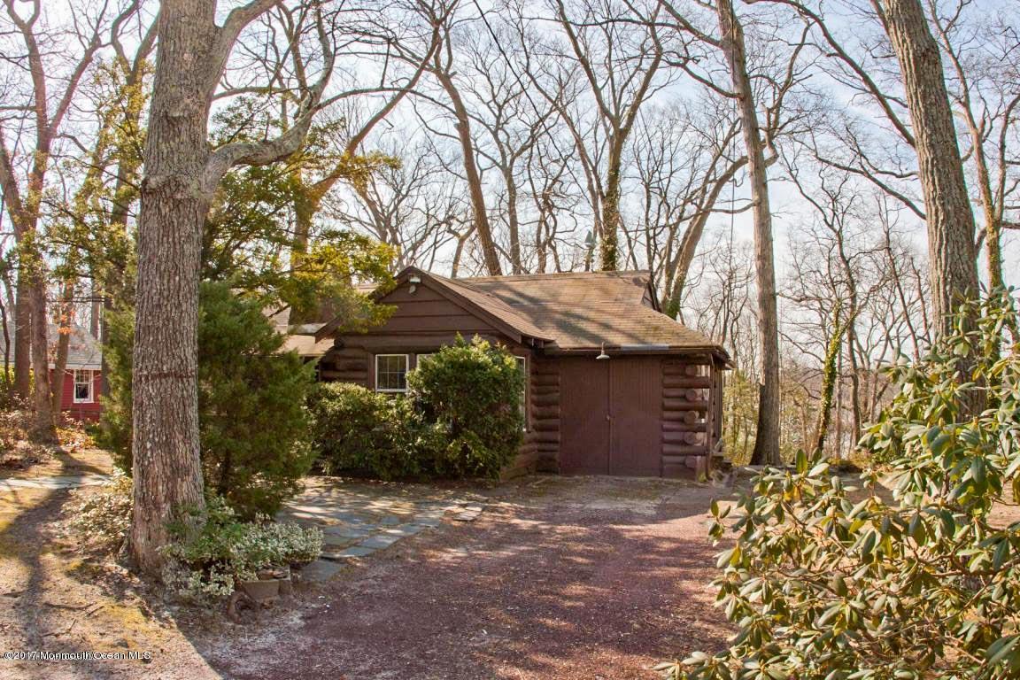 626 South Riverside Drive Neptune Township, NJ 07753 - Photo 3 of 32 a view of a house with a tree