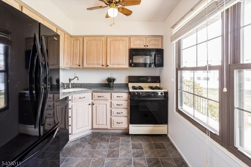 265 Riva Drive Hackettstown, NJ 07840 - Photo 6 of 43