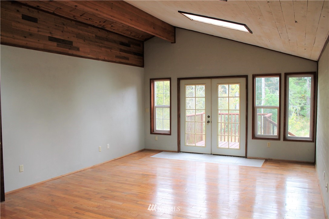 730 Southeast Binns Swiger Loop Road Shelton, WA 98584 - Photo 4 of 22 Gallery Image 4