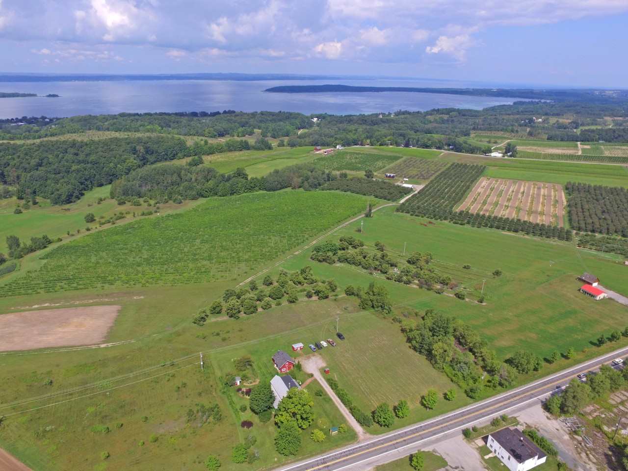11553 Center Road Traverse City, MI 49686 - Photo 2 of 59 1837283-1.JPG