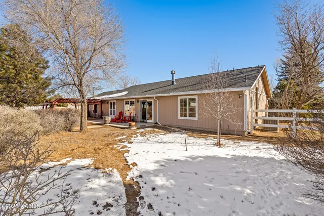 $725,000 | 8980 Crystal View Lane, Flagstaff, AZ 86004