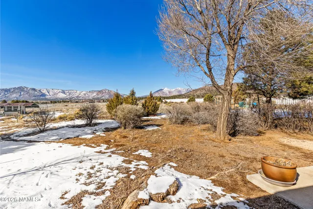 $725,000 | 8980 Crystal View Lane, Flagstaff, AZ 86004