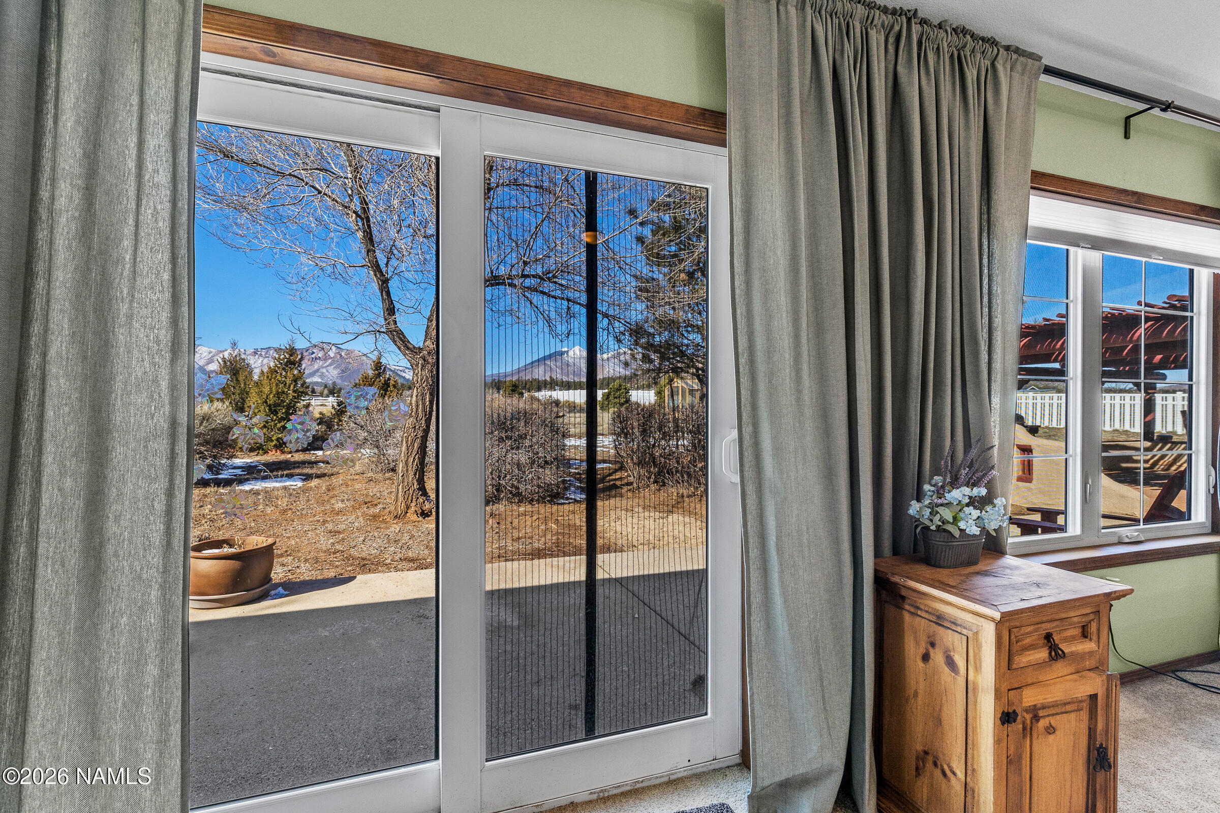 8980 Crystal View Lane Flagstaff, AZ 86004 - Photo 9 of 33 Mountain Views