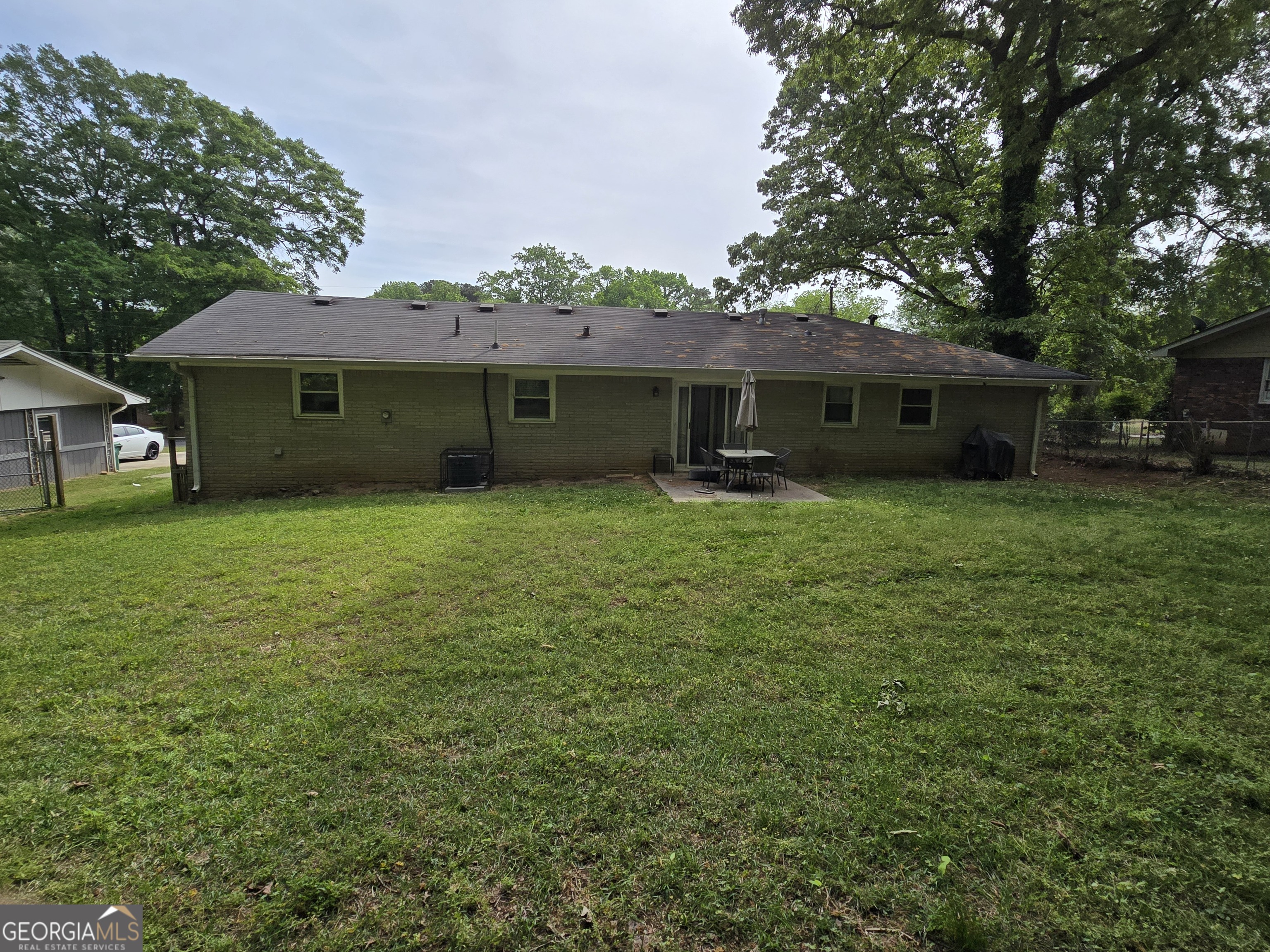 2717 Hutch Drive Decatur, GA 30034 - Photo 4 of 17
