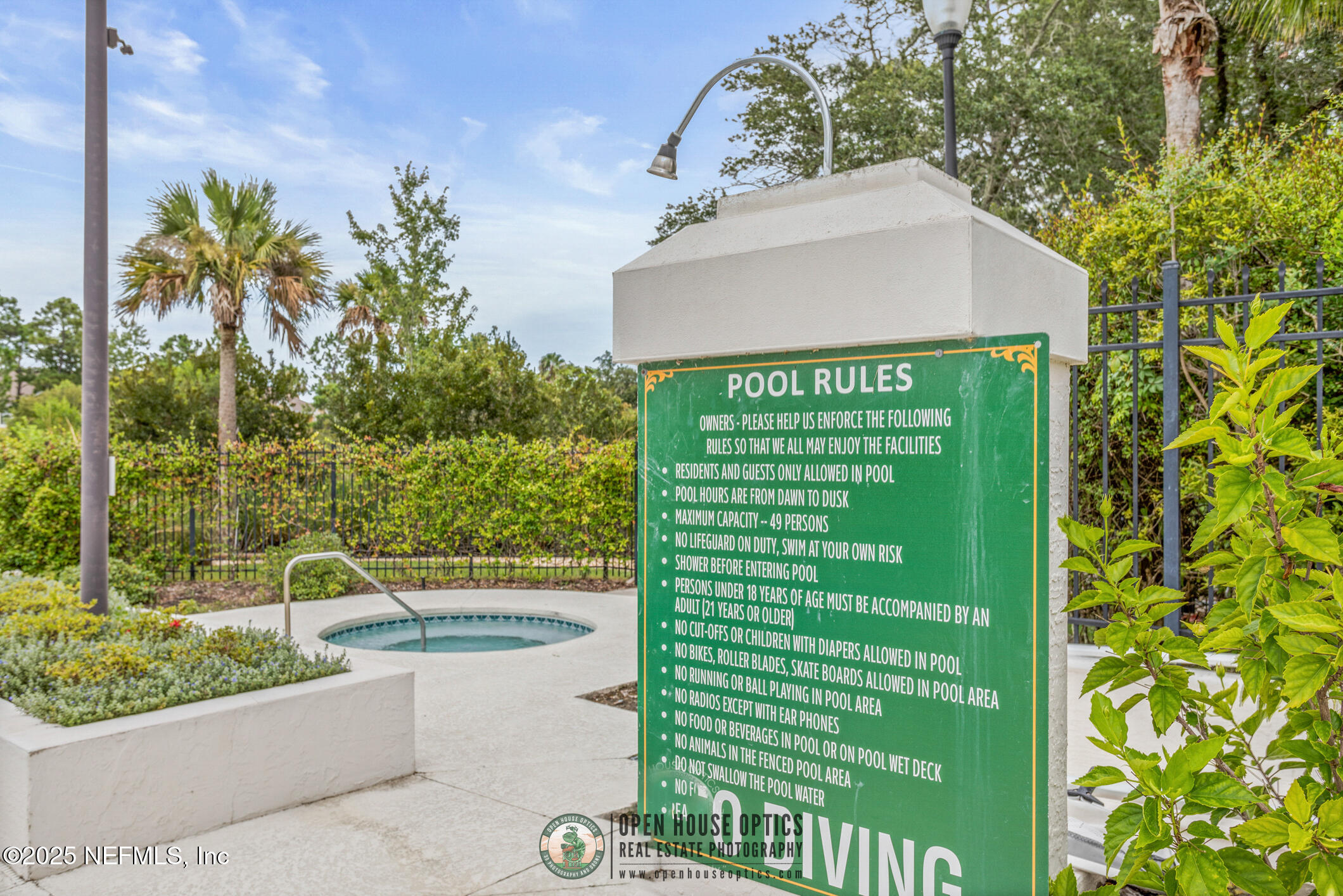2521 Vista Cove Road St. Augustine, FL 32084 - Photo 41 of 64 a bathroom with a bathtub and a sink