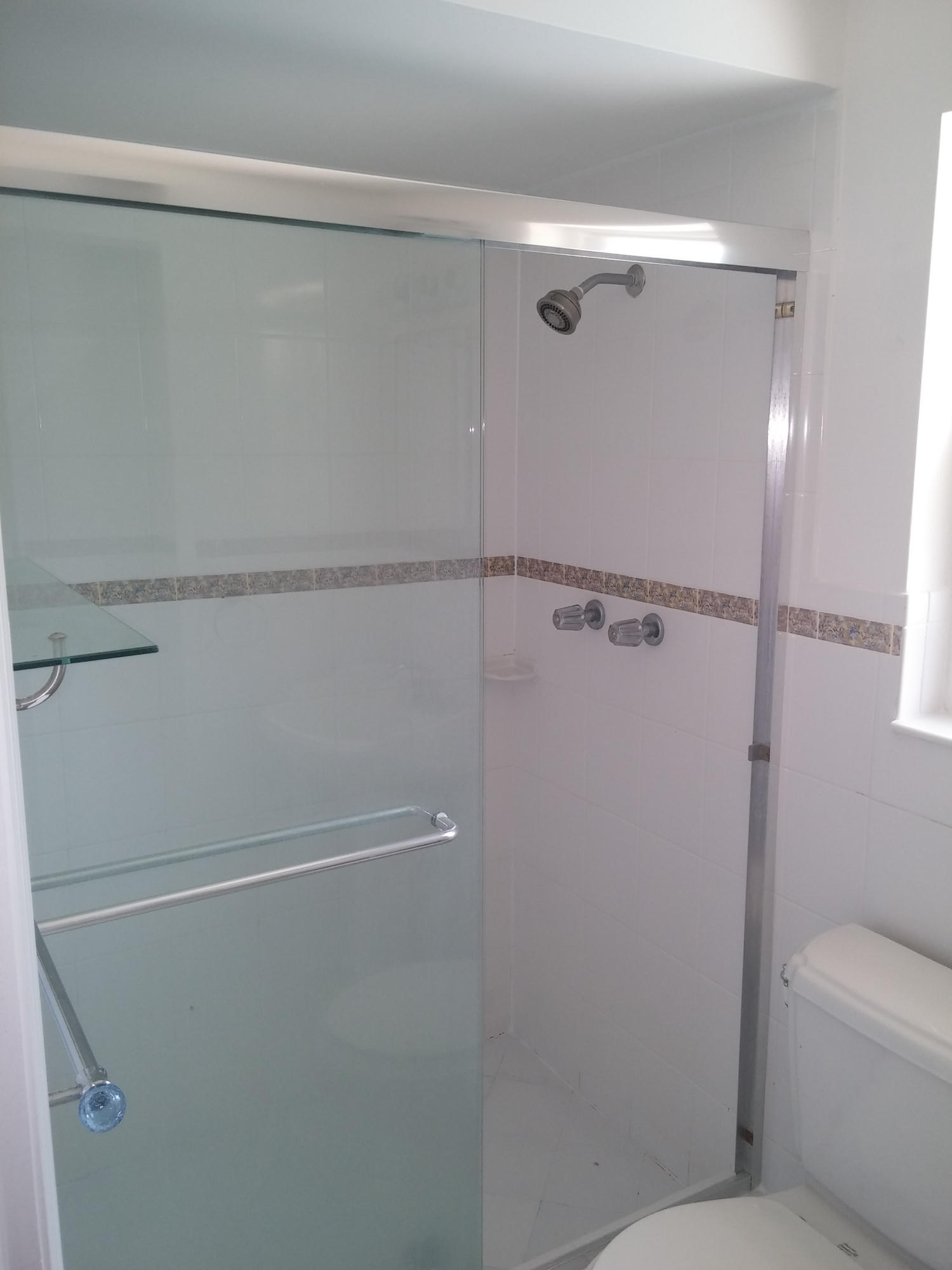 29 Tam O Shanter Lane Boca Raton, FL 33431 - Photo 13 of 18 a view of bathroom