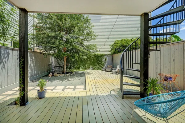 $3,995 | 2014 Crockett Street, Houston, TX 77007