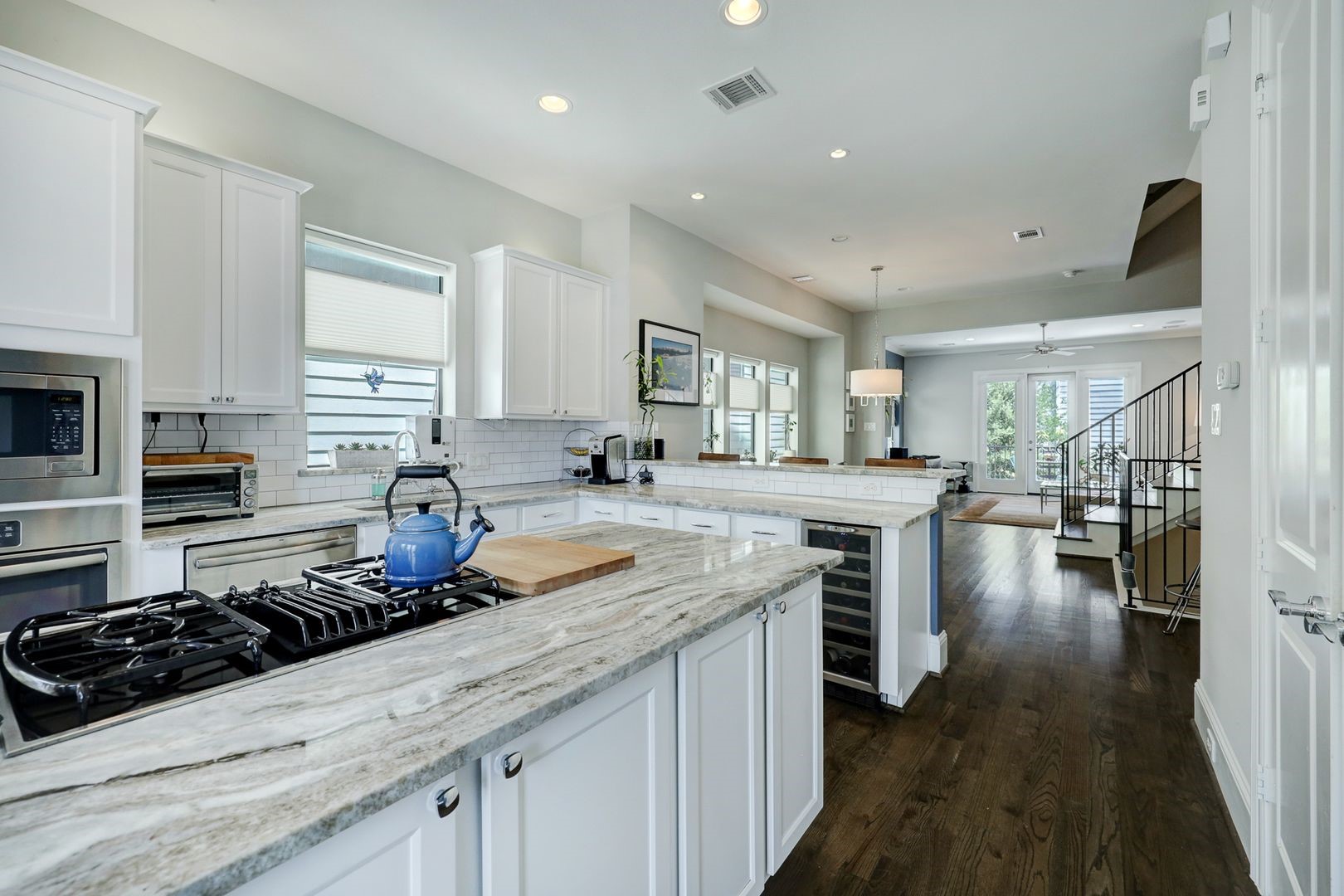 2014 Crockett Street Houston, TX 77007 - Photo 8 of 35