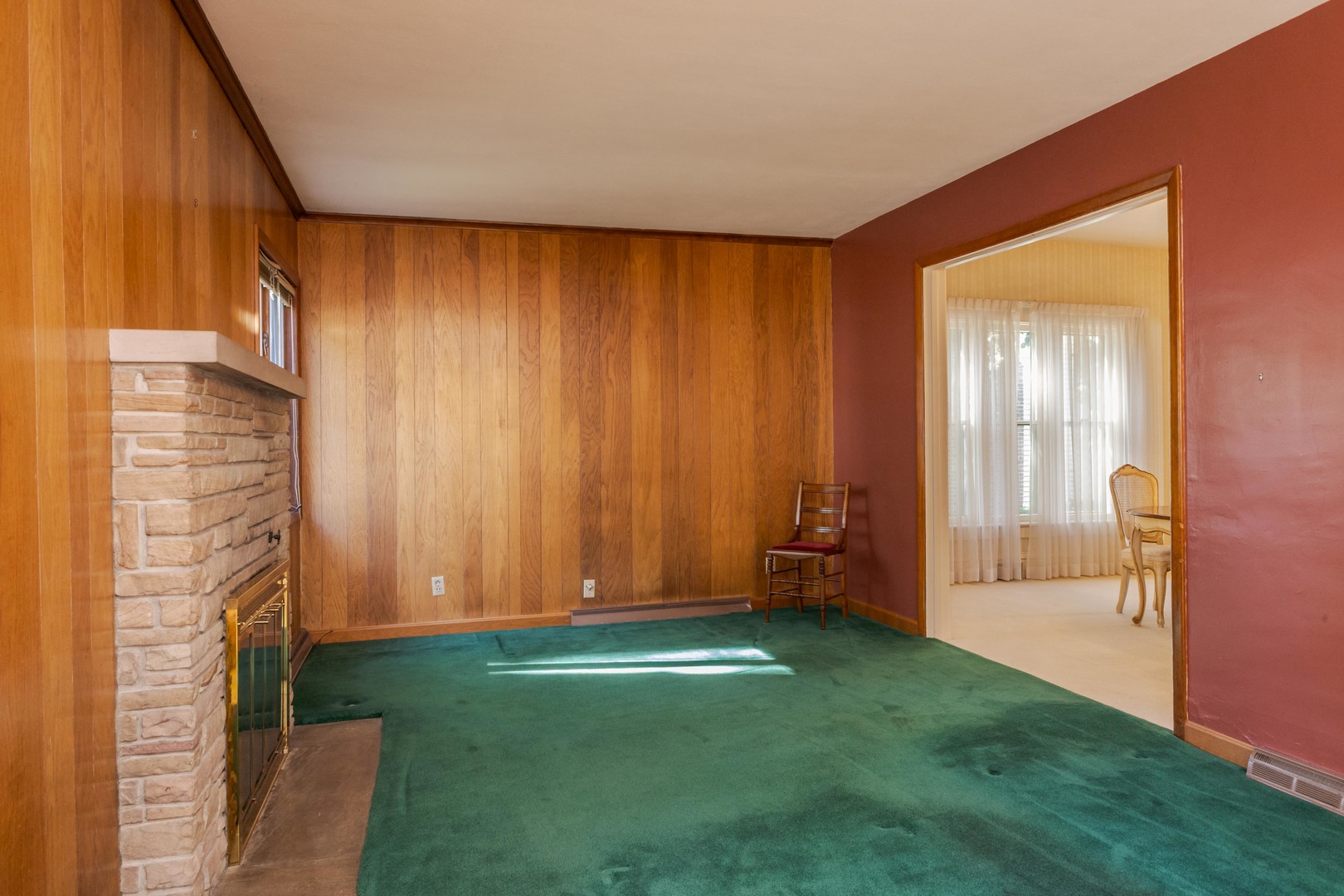 1513 East Grove Street Bloomington, IL 61701 - Photo 24 of 48 a view of outdoor space and yard