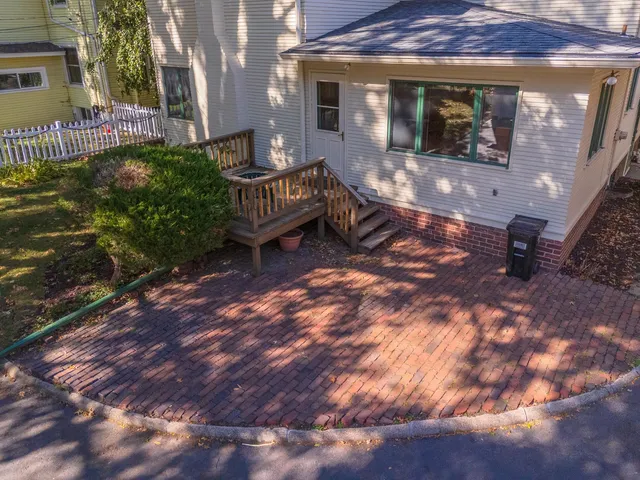 $269,900 | 1513 East Grove Street, Bloomington, IL 61701