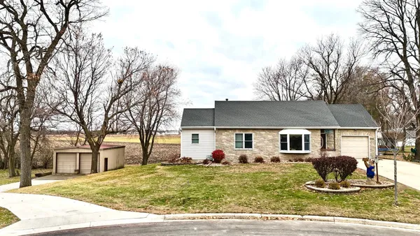 $357,500 | 622 Woodcrest Avenue, Worthington, MN 56187