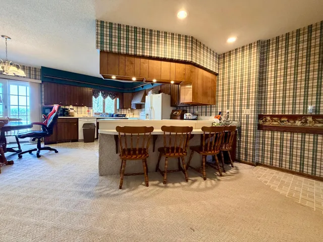 $385,000 | 622 Woodcrest Avenue, Worthington, MN 56187