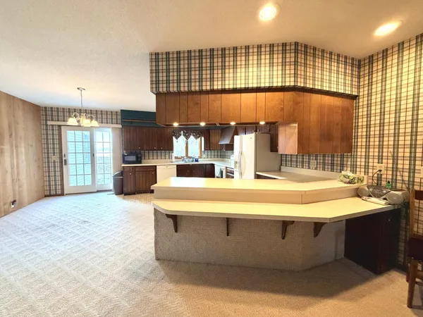 $357,500 | 622 Woodcrest Avenue, Worthington, MN 56187