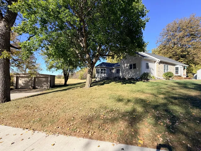 $385,000 | 622 Woodcrest Avenue, Worthington, MN 56187