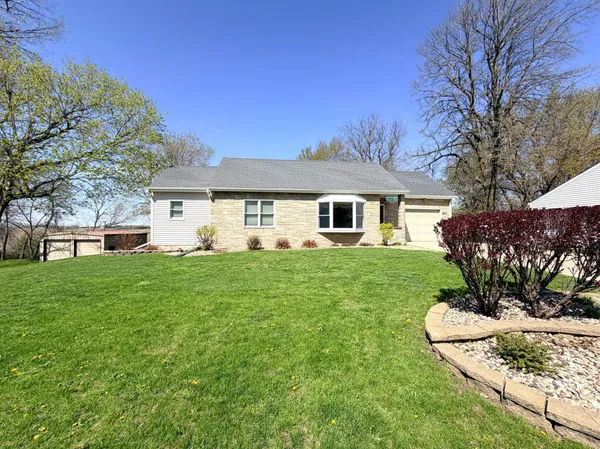 $349,900 | 622 Woodcrest Avenue, Worthington, MN 56187