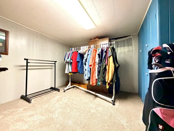 $357,500 | 622 Woodcrest Avenue, Worthington, MN 56187