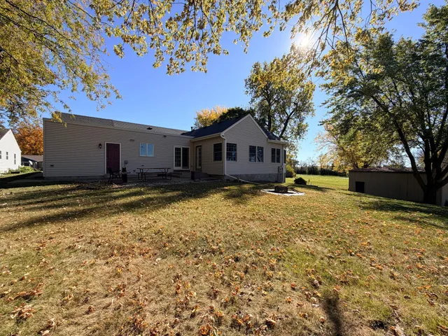 $385,000 | 622 Woodcrest Avenue, Worthington, MN 56187