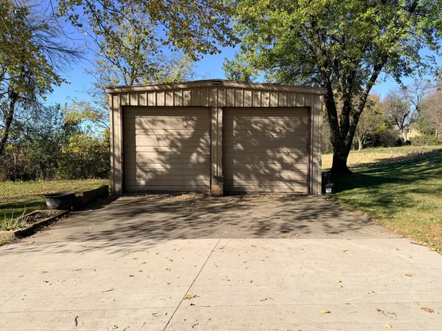 $385,000 | 622 Woodcrest Avenue, Worthington, MN 56187