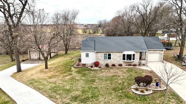 $385,000 | 622 Woodcrest Avenue, Worthington, MN 56187